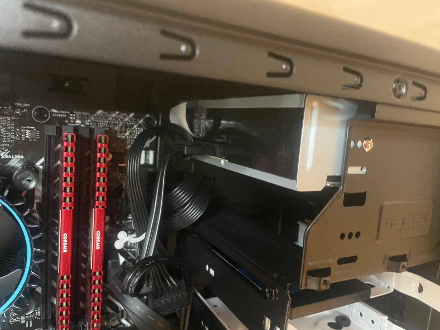 ノーブランド Core i5-13400F×GeForce RTX 4060【Aランク】 | 中古ゲーミングPC