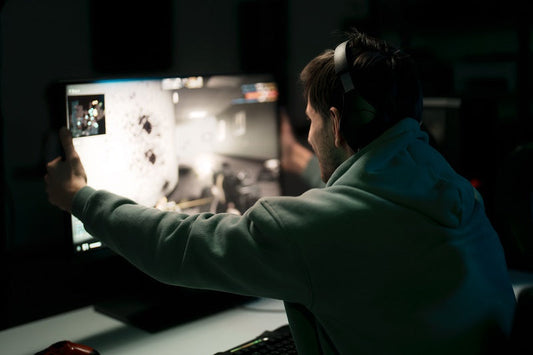 ゲーム中のプチフリの原因と直し方【Windows 11】症状別の診断表で解決