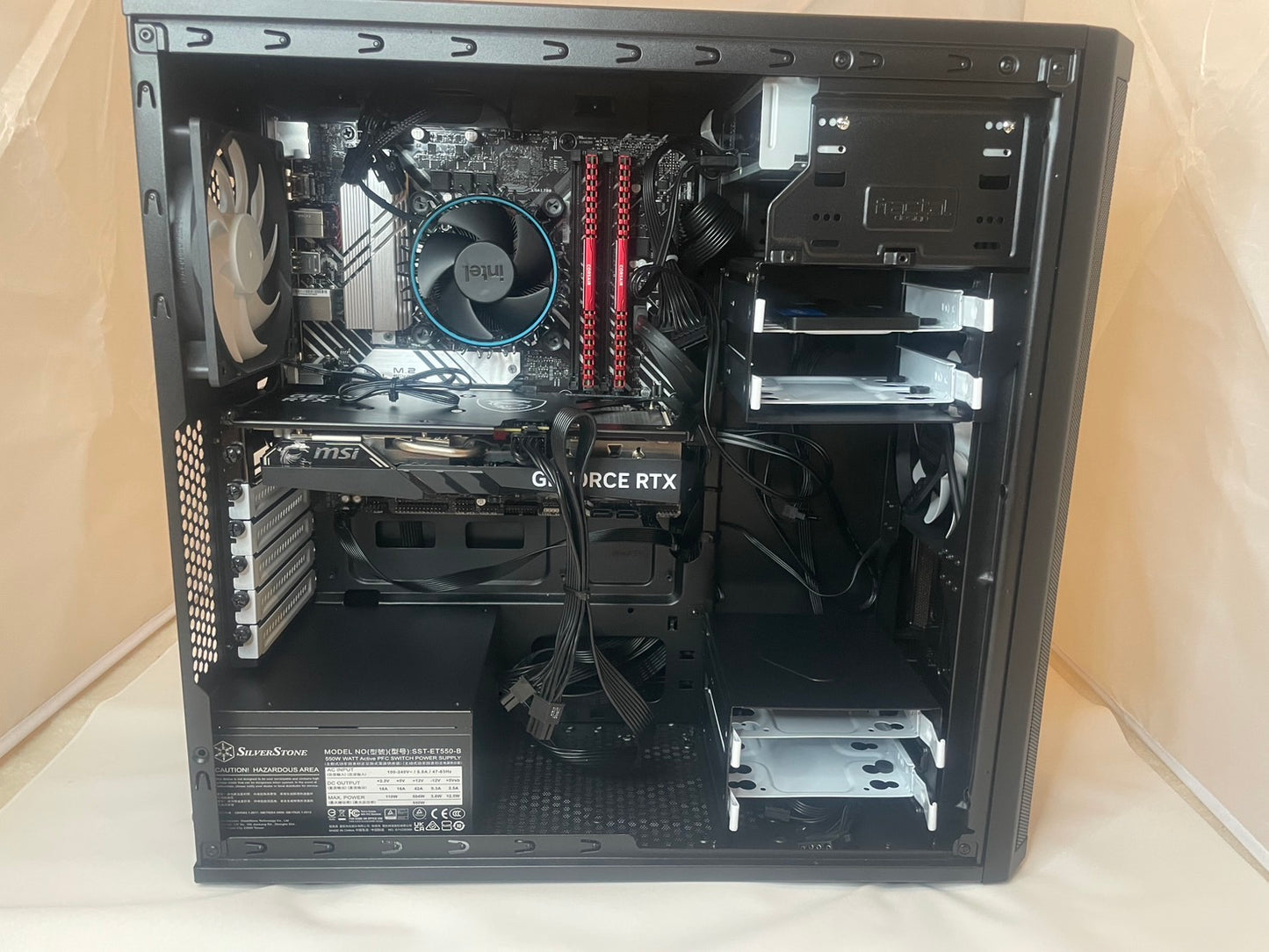 ノーブランド Core i5-13400F×GeForce RTX 4060【Aランク】 | 中古ゲーミングPC