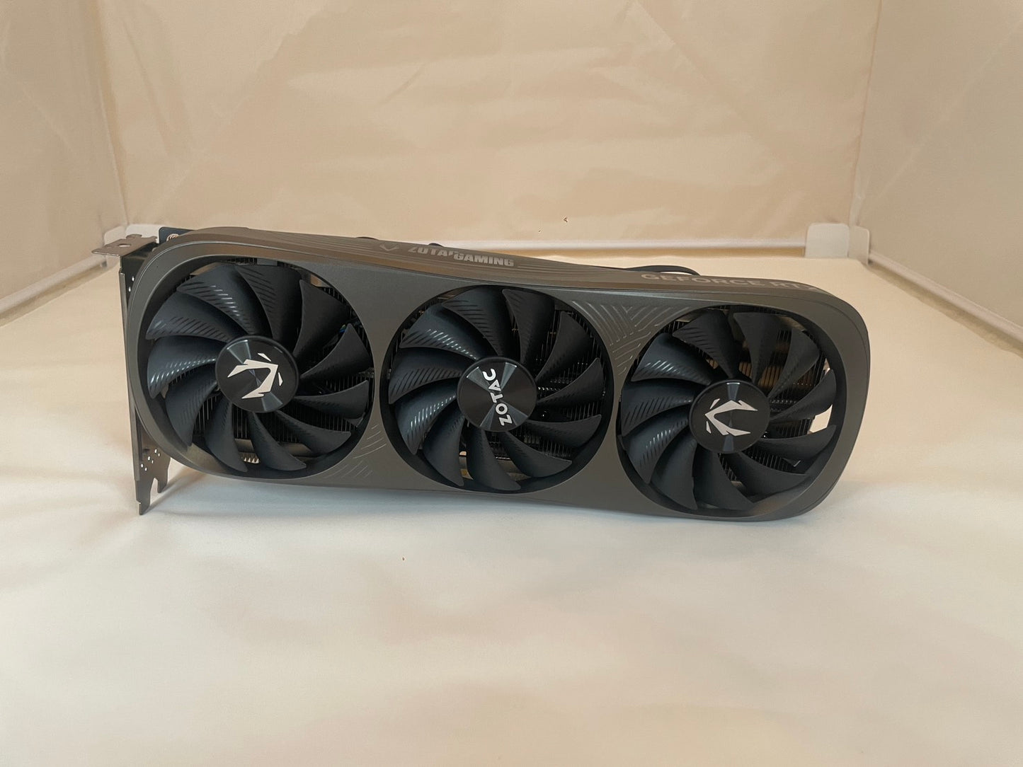 GeForce RTX 4070 Ti SUPER ZOTAC【Bランク】